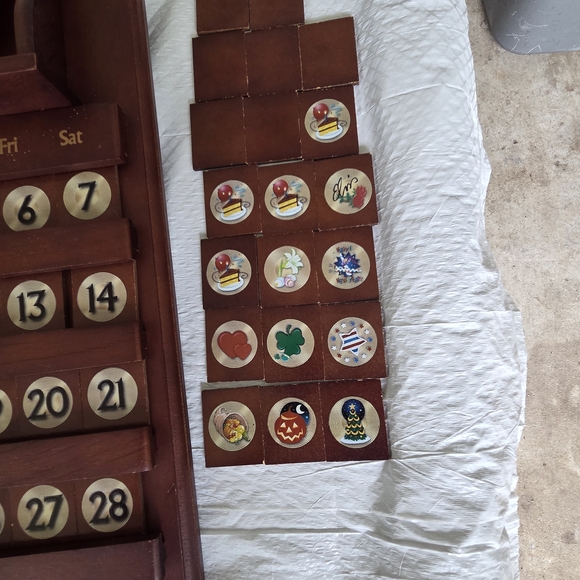 The Bradford Exchange Elvis Presley Wall Calendar - Brown and Gold - Picture 3 of 5